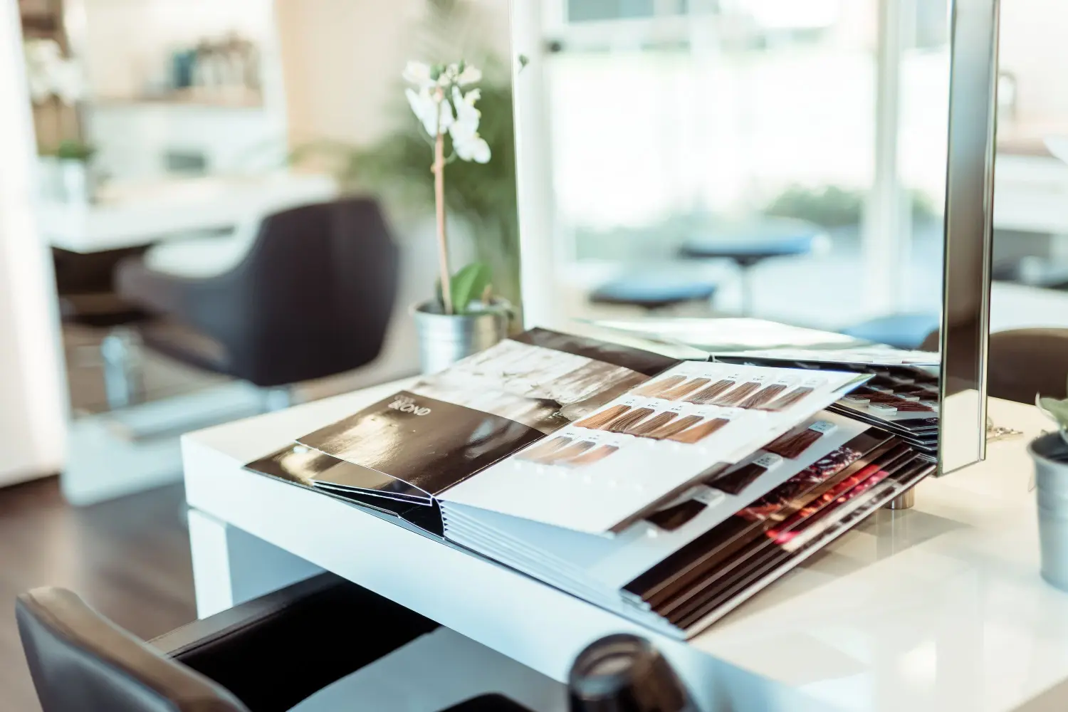 Haarprofis - Friseurstudio - Haarfarbenproben