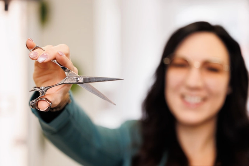 Haarprofis - Friseurstudio - Haare schneiden