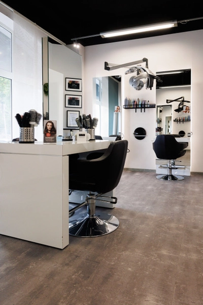 Haarprofis - Friseurstudio - Friseursalon drinnen